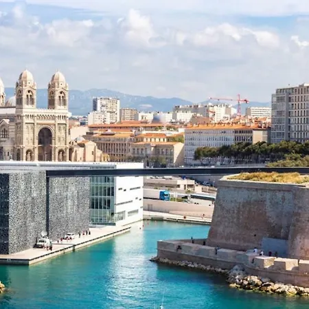Le Vallon Des Auffes Appartement *