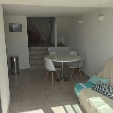 Cabanon Goudes Front De Mer Holiday home *
