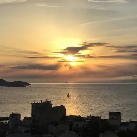 Le Vallon Des Auffes *