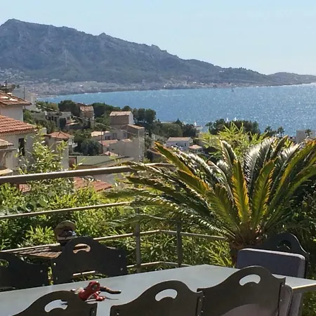 D'hotes Habitation Bougainville Bed & Breakfast Marseille