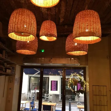 La Petite Maison Oda ve Kahvaltı Marsilya