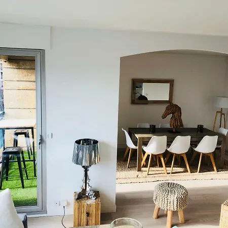 Prado Borely - De Standing Apartment *
