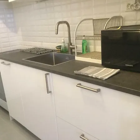 10 Rue Chevalier Roze Apartment