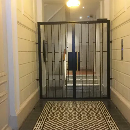 Apartment 10 Rue Chevalier Roze