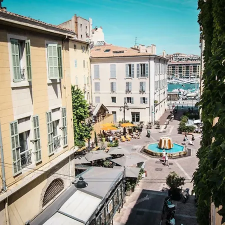 Vintage Vieux-port Apartment Marseille