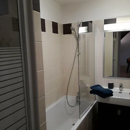 Le Republique Apartment *