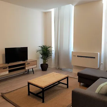 Coeur Vieux Port Equipe Apartment *