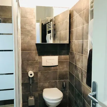 Central Studio Apartment
