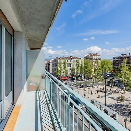 Teo Sud Les Balcons Du Nouveau Marseille, Lumineux, Spacieux Et Bien Equipe *