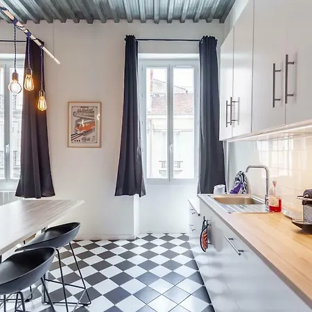 Maison Pepouze Aparthotel 3*