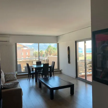 Apartment Prado *