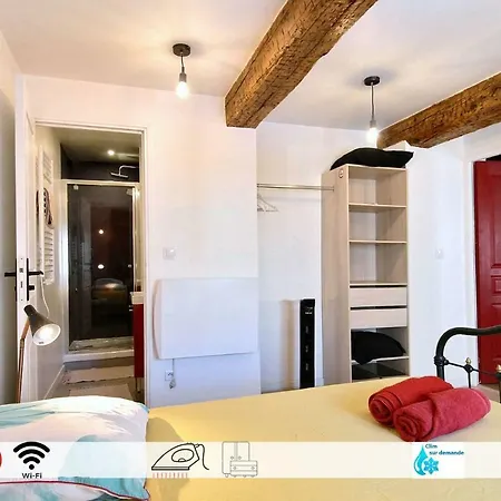Les Marches De St Charles - 100m2 Apartment
