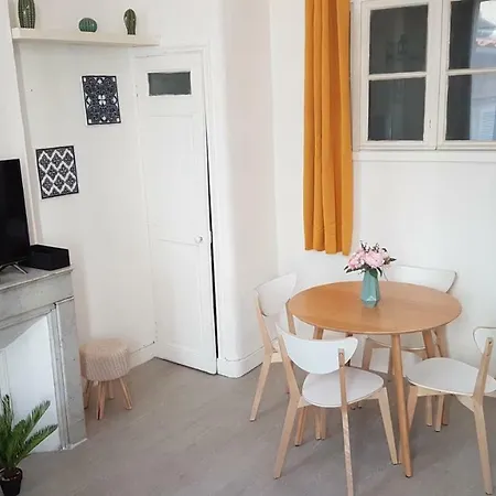 Joli 2 Pieces Climatise Tout Equipe Pour Sejour Agreable Apartment Marseille