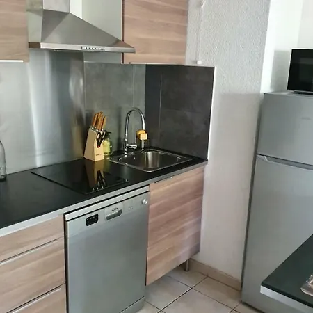 Apartment Studio Parc Eden Proche Calanques, Stade Velodrome, Hopitaux Sud Marseille