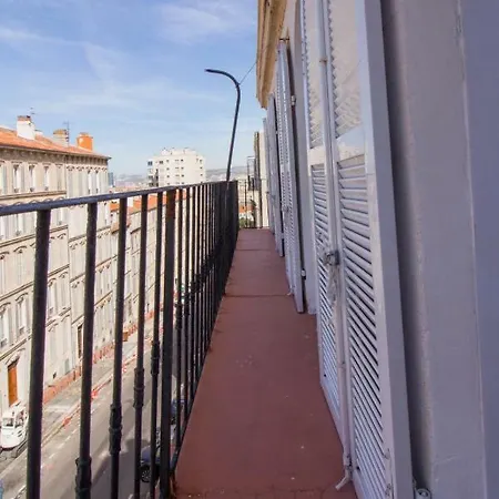 Luckey Homes - Boulevard Andre Aune Apartment *