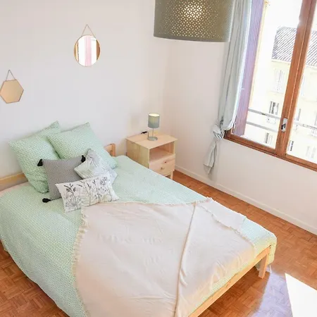 Le Paris Apartment