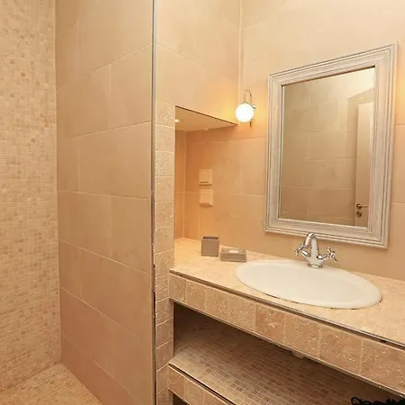 Boutique Chateau Beaupin Restaurant & Wellness Hotel *