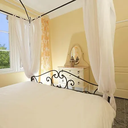 Hotel Boutique Chateau Beaupin Restaurant & Wellness Marseilles