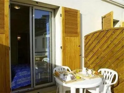 Les Gens De Mer By Popinns Hotel 2*