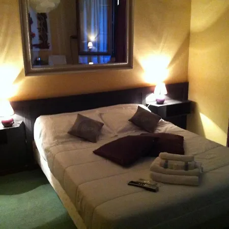 Hotel Hotel L'Eau Des Collines 2*