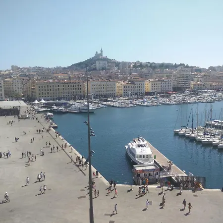 Carre Vieux Port Hotel