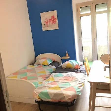 Beau T3 Neuf Proche Vieux-port A La Place Corderie Marseille