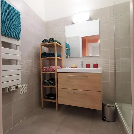 Beau T3 Neuf Proche Vieux-port A La Place Corderie Apartment