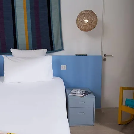 96 Hotel Marseilles