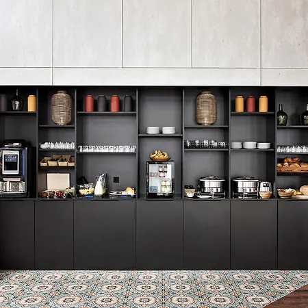 New Le Quai - Vieux Port Hotel 4*