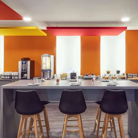Ibis Styles Vieux Port Hotel 3*