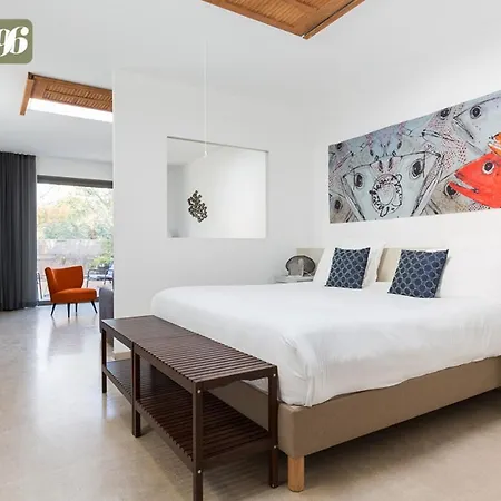 Hotel 96