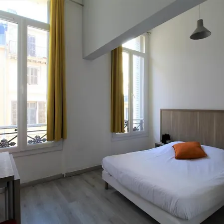 Estelle Aparthotel