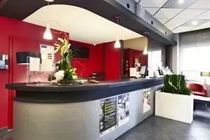 Hotel Kyriad Centre Paradis-prefecture
