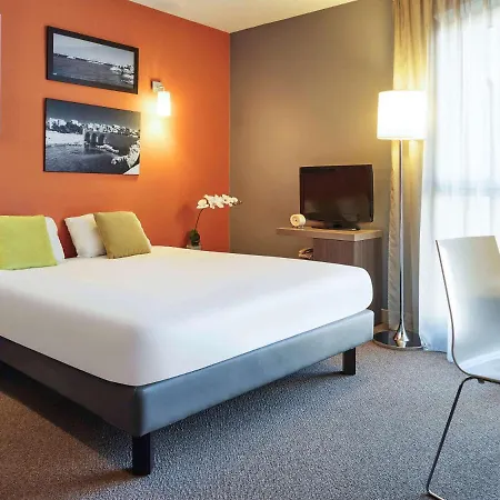 Adagio Vieux Port 4*