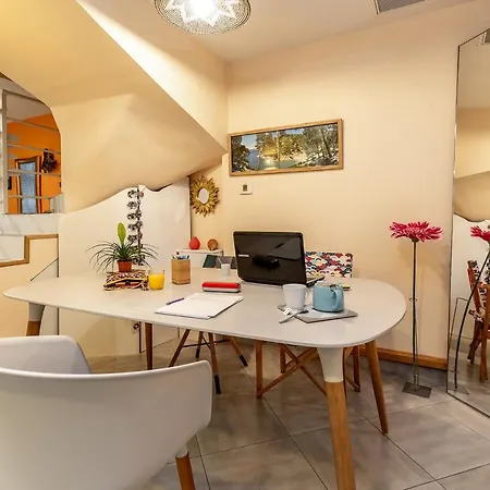Les Chambres De Jeannette Bed and Breakfast 2*