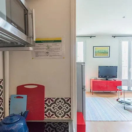 Charming And Bright In The Old Port Apartment *