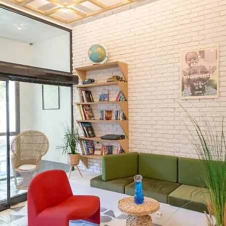 Greet Centre Saint Charles Hotell
