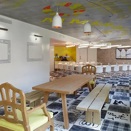 Hotel Mama Shelter