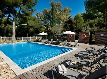Golden Tulip Airport Apartment Marseille