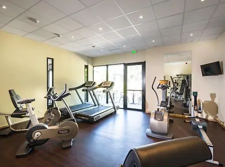 Golden Tulip Airport Apartment