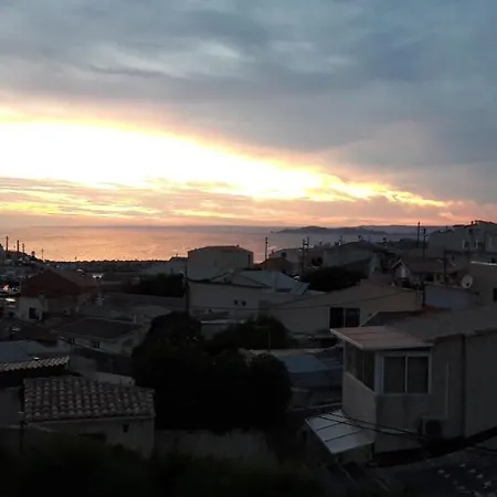 D’hôtes : Entre Mer Et Colline Couette-café Marseille