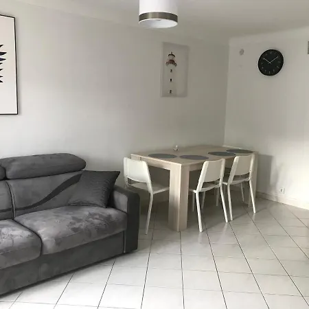 Confortable Pres De La Catalane Et Pharo