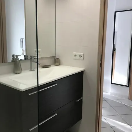 Apartamento Confortable Pres De La Catalane Et Pharo *