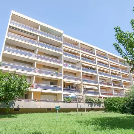 Spacious Studio W Sea View Terrace Near The Beach In Welkeys