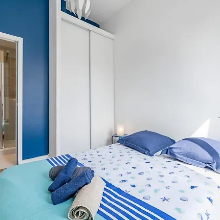 Charming Bright And Equipped Apartment *