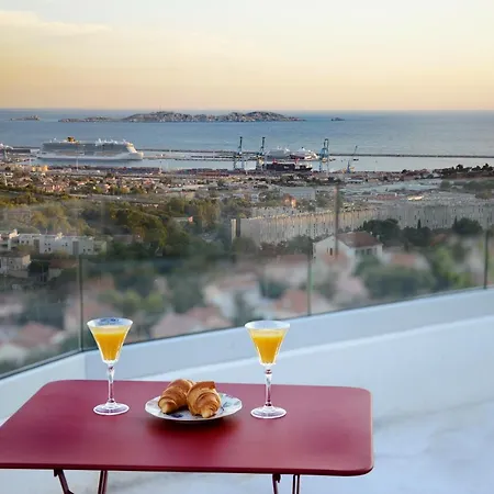 Apartment Rooftop Luxe Verduron Jacuzzi *