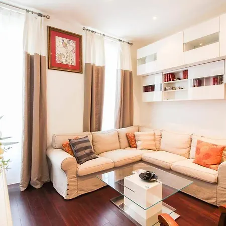Grand Pour 4 Personnes/ Cours Lieutaud Апартаменты