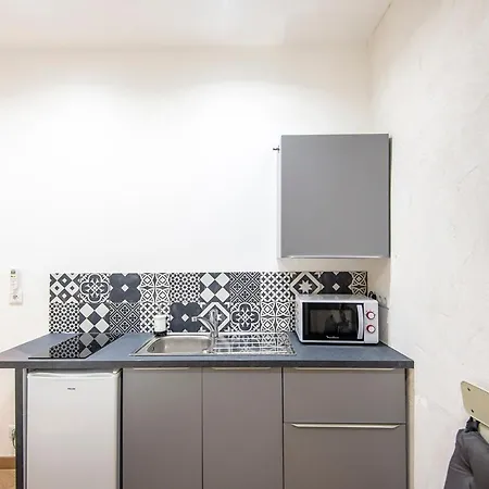 Studio In The Heart Of - Vieux Port Apartamento *