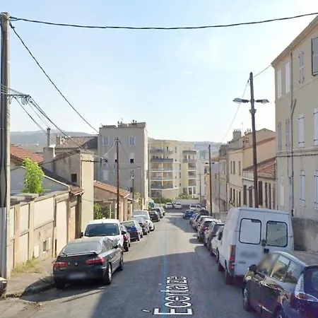 L'ephemere Saint-louis Maisonette 公寓