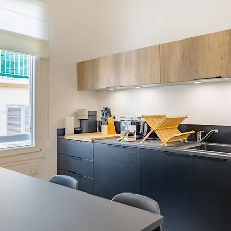 Apartment Confortable T3, Classe 4*, Climatise Au Panier Marseille